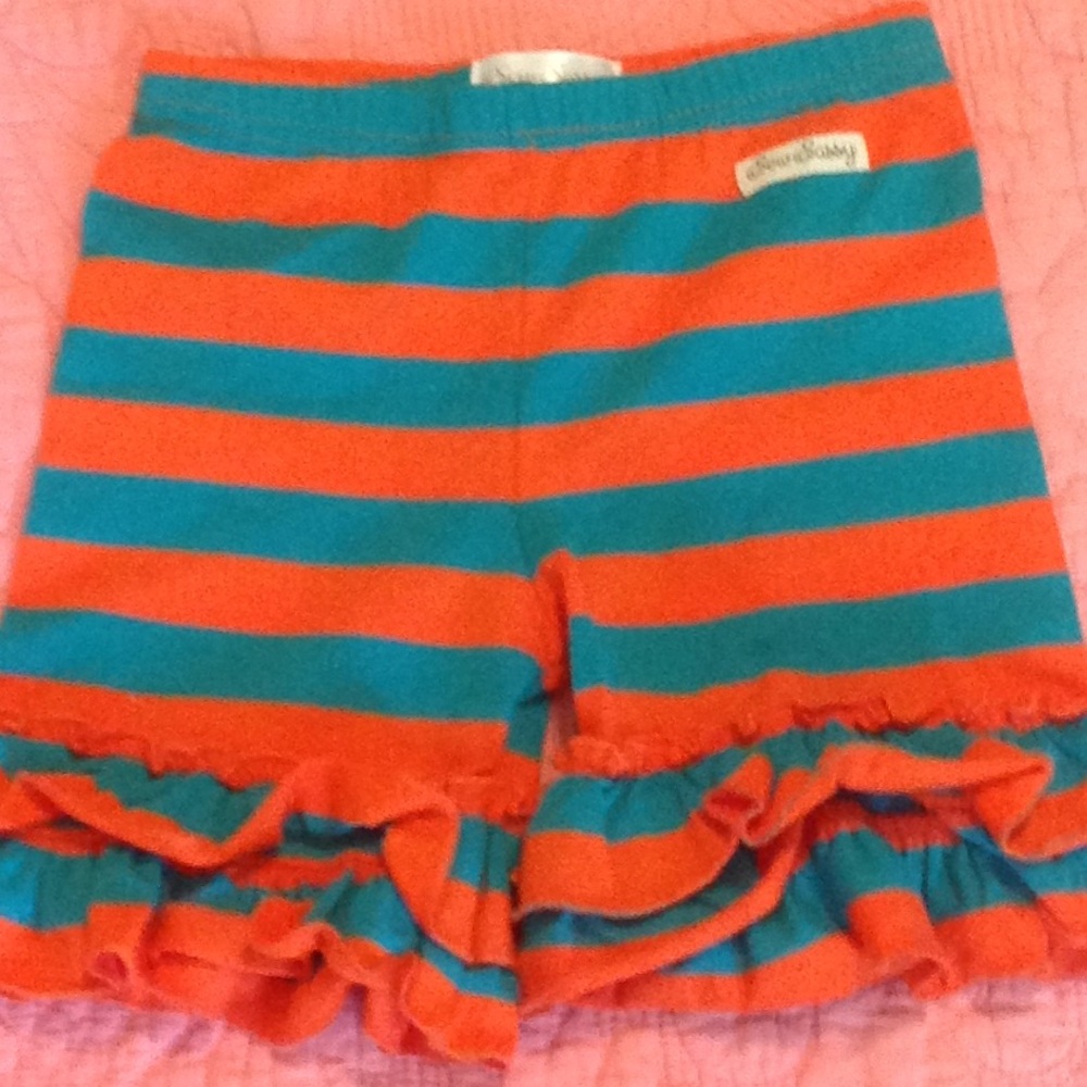 Sew Sassy size 6 Shorts
